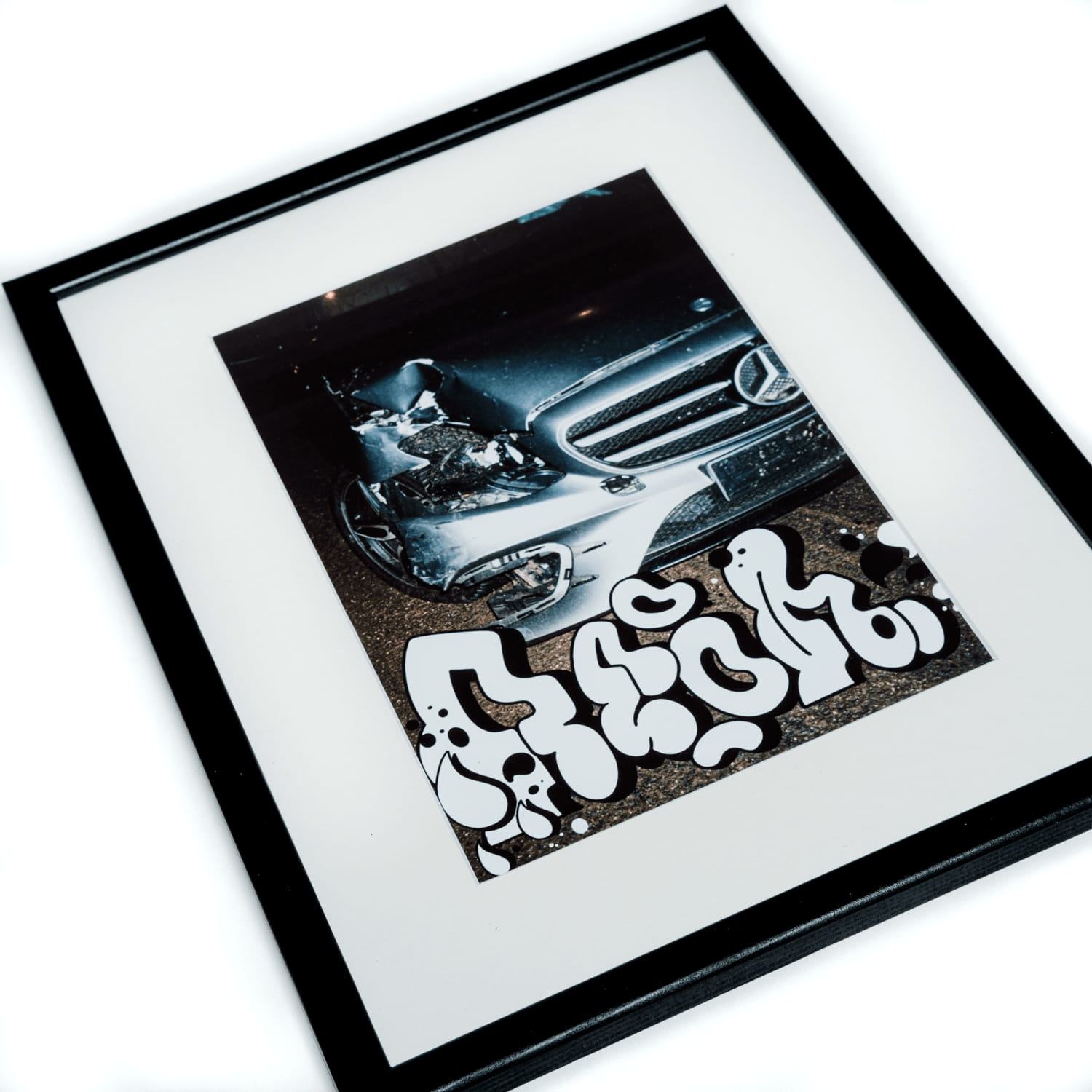 Crashed Mercedes street art painting by REON, view 2